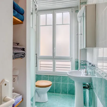 - Centre 10 Min De La Rum i privatbostad *