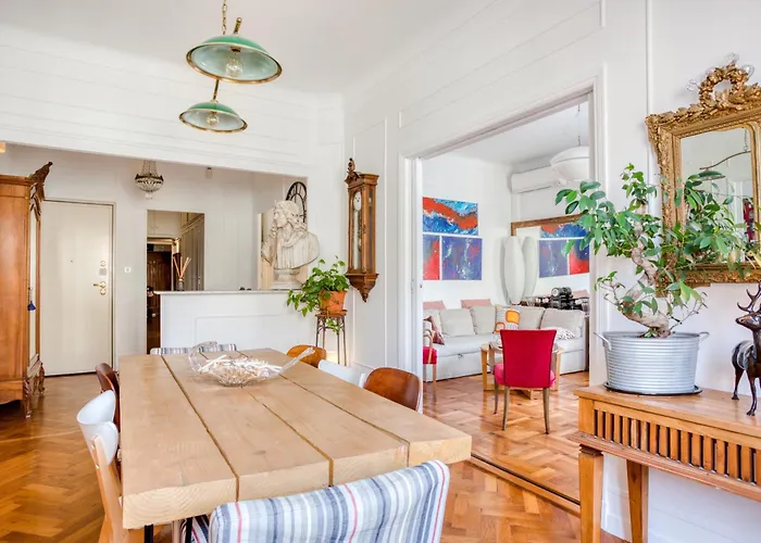 - Centre 10 Min De La Δωμάτια σε οικογενειακή κατοικία